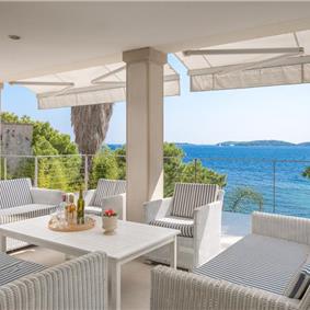 Luxury 6 Bedroom Seafront Villa with pool and Separate Apartment along Secluded Beach near Hvar Town, Sleeps 10-12